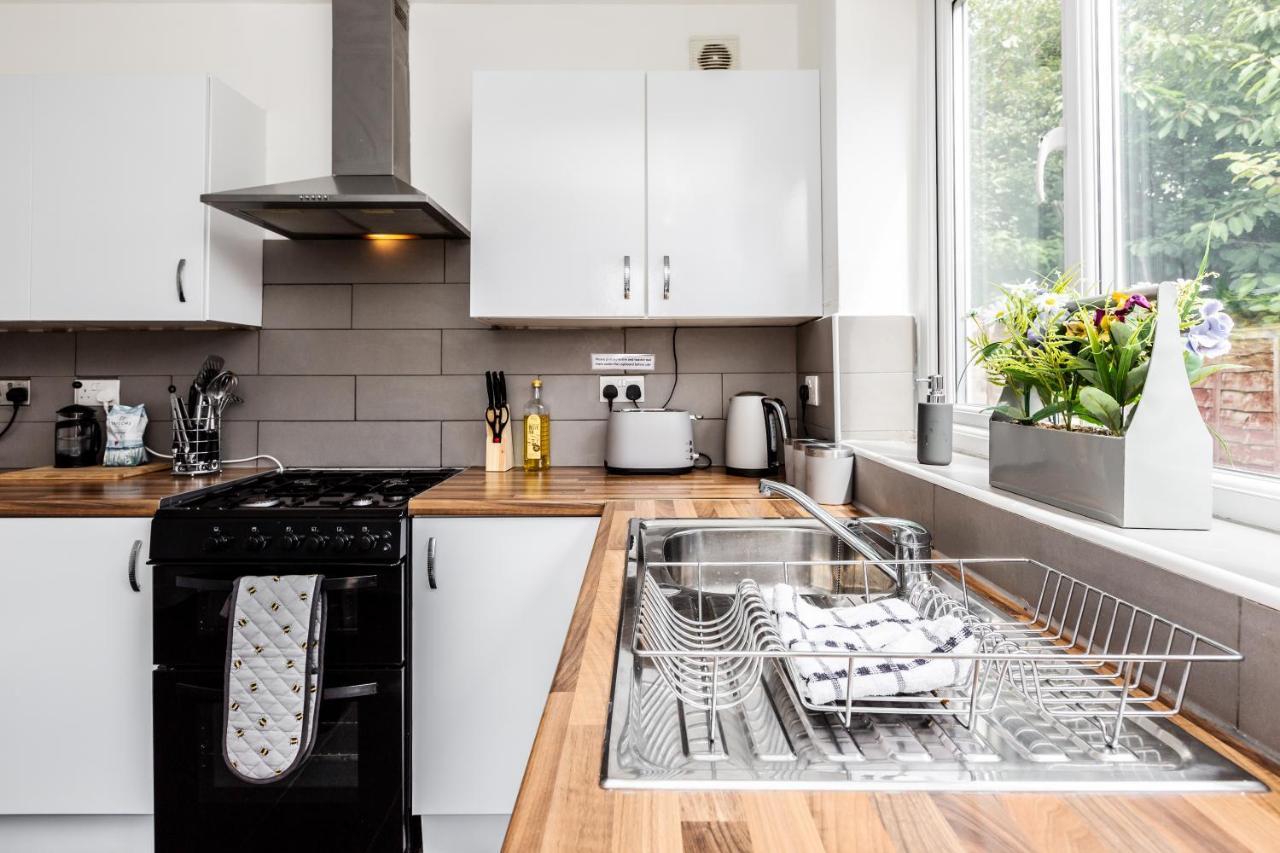 1 Mile To Etihad Stadium & Coop Arena, Free Parking, 7 Ppl Villa Manchester Ngoại thất bức ảnh