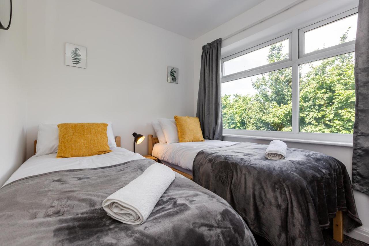 1 Mile To Etihad Stadium & Coop Arena, Free Parking, 7 Ppl Villa Manchester Ngoại thất bức ảnh